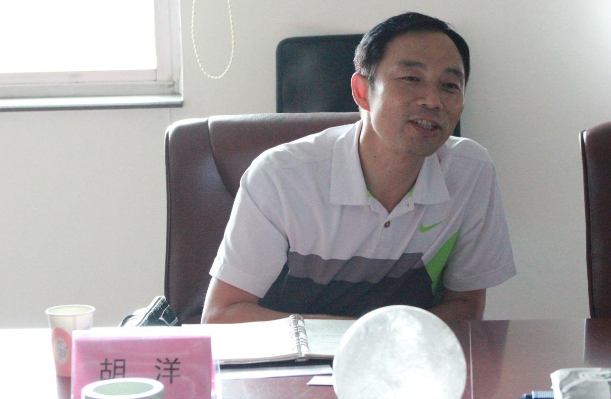 促進(jìn)醫(yī)療旅游發(fā)展,貴州健康產(chǎn)業(yè)欲翻開(kāi)新篇章---- 貴州省黔西南州副州長(zhǎng)胡洋一行來(lái)我公司考察
