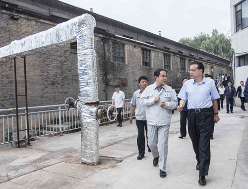 李克強:加快新舊動能轉換促進經濟轉型升級